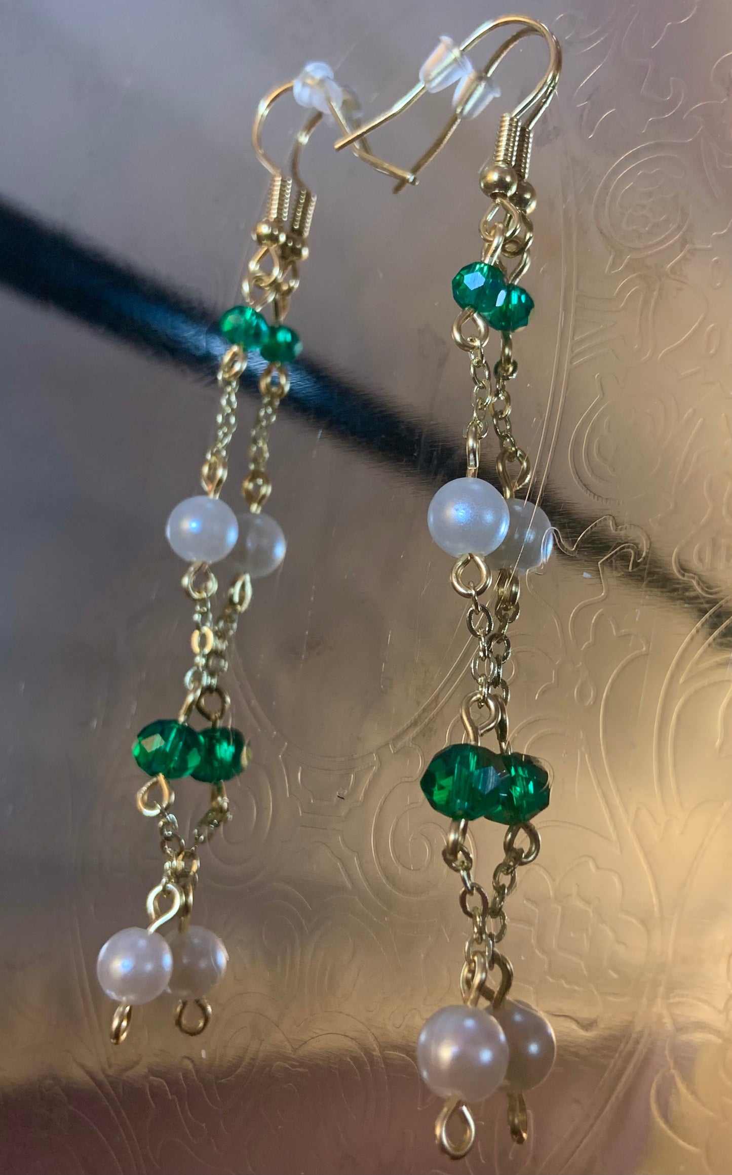 Green and White Earrings (Gold)
